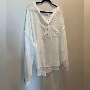 AEMI + CO white tunic.